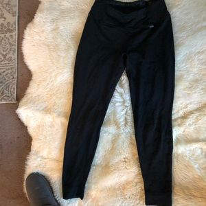 7 NWOT Patagonia midweight capillene pants